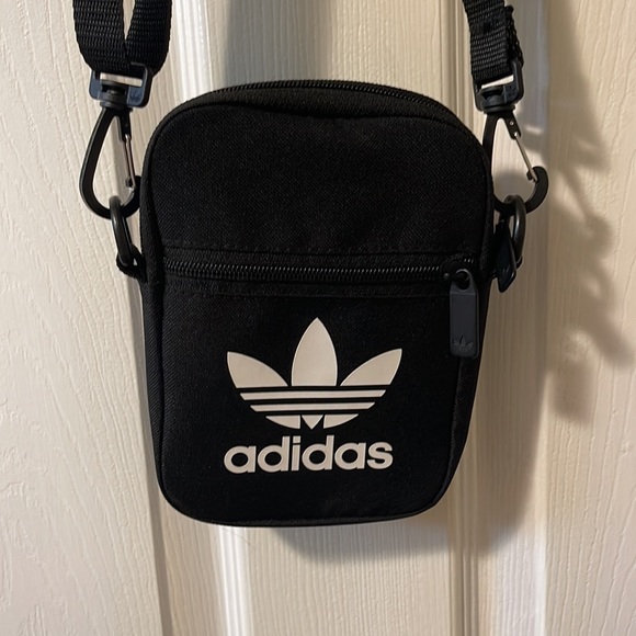 Adidas bag - Picture 2 of 3